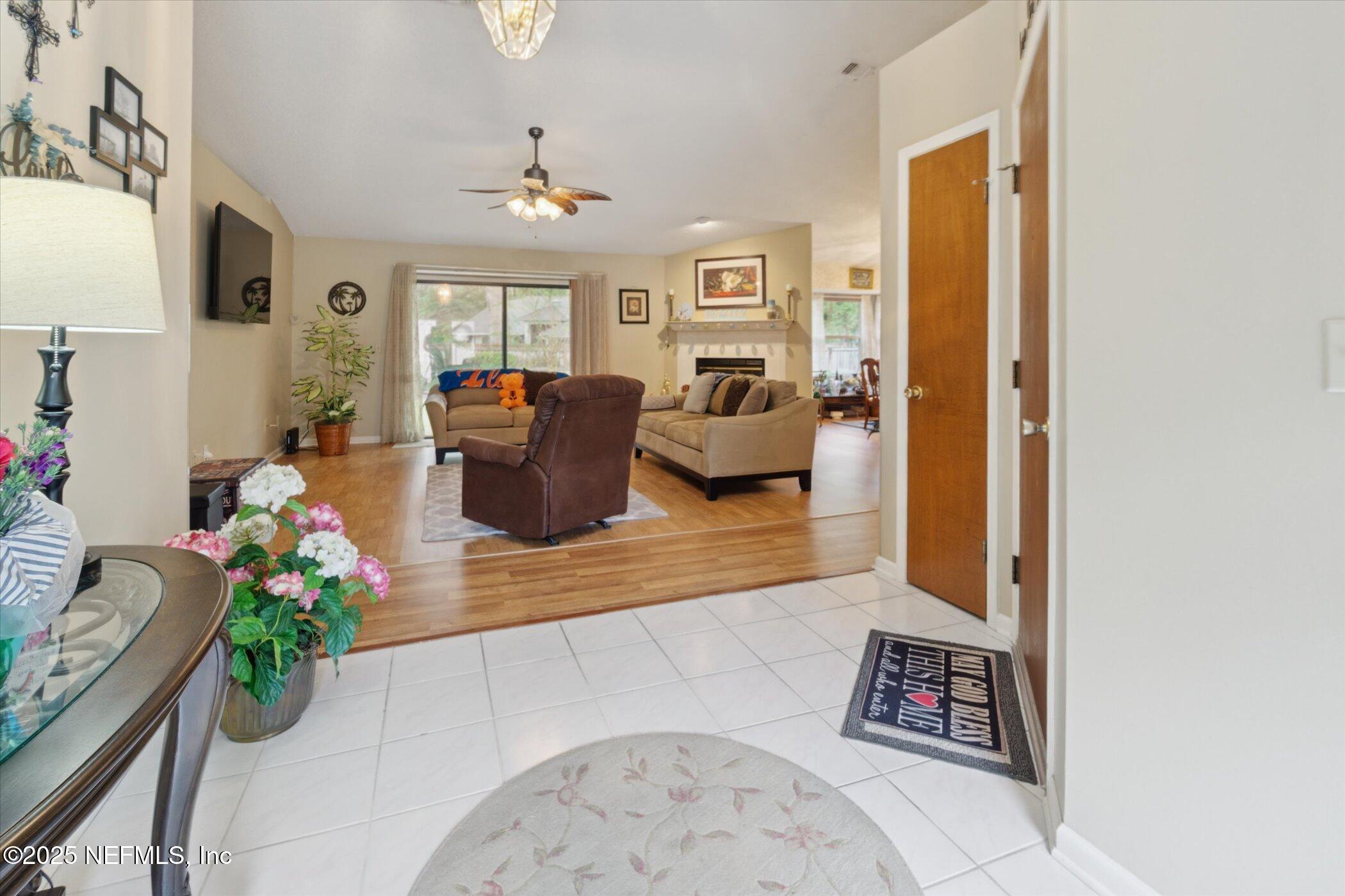 1658 PONDEROSA PINE Drive E