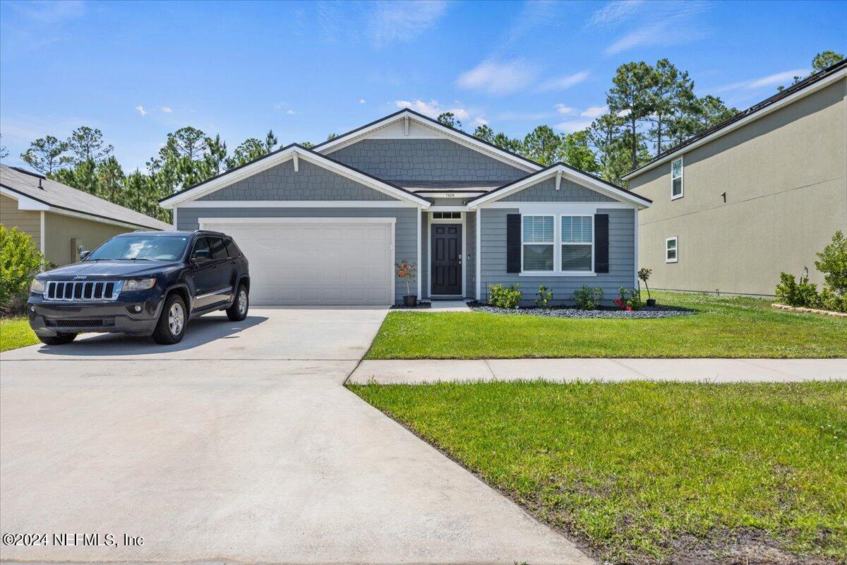 Yulee, FL home for sale located at 75258 Bridgewater Drive, Yulee, FL 32097