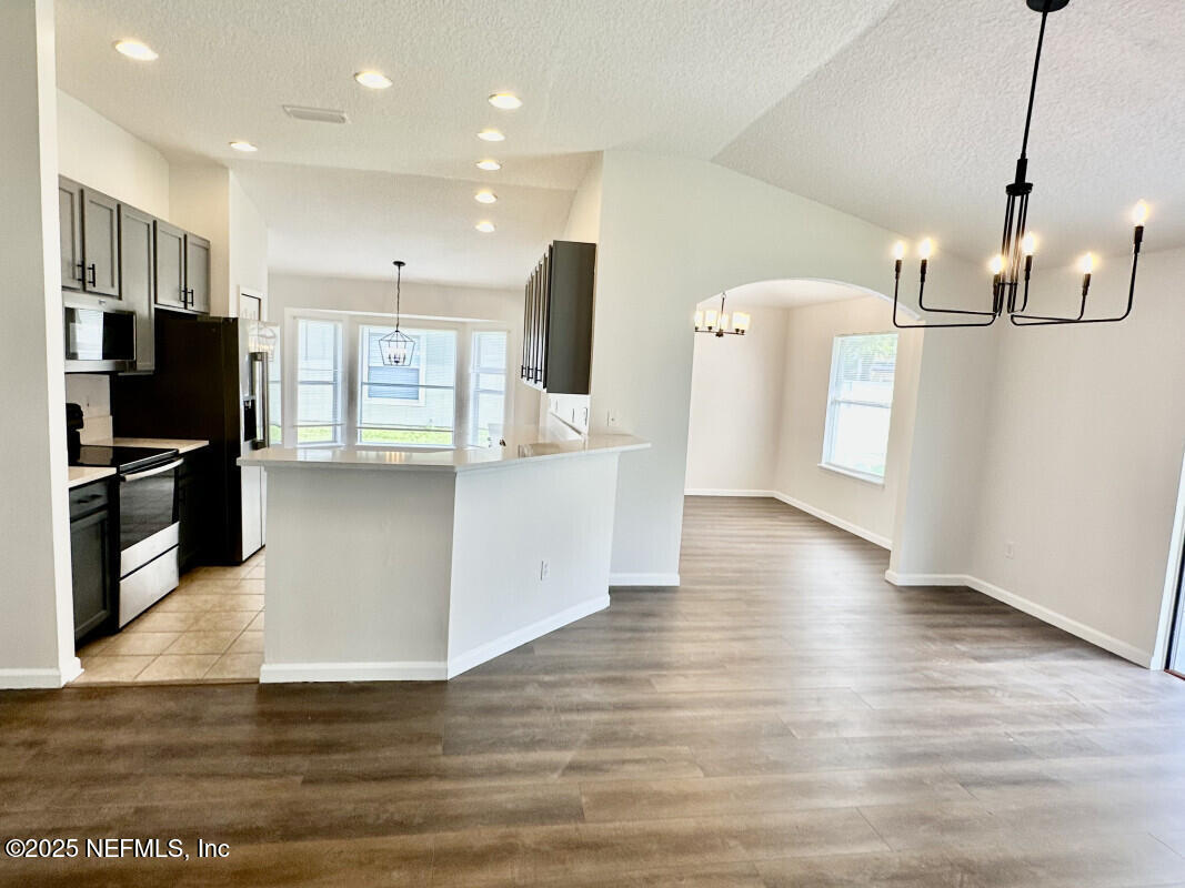 2875 SPOONBILL Trail