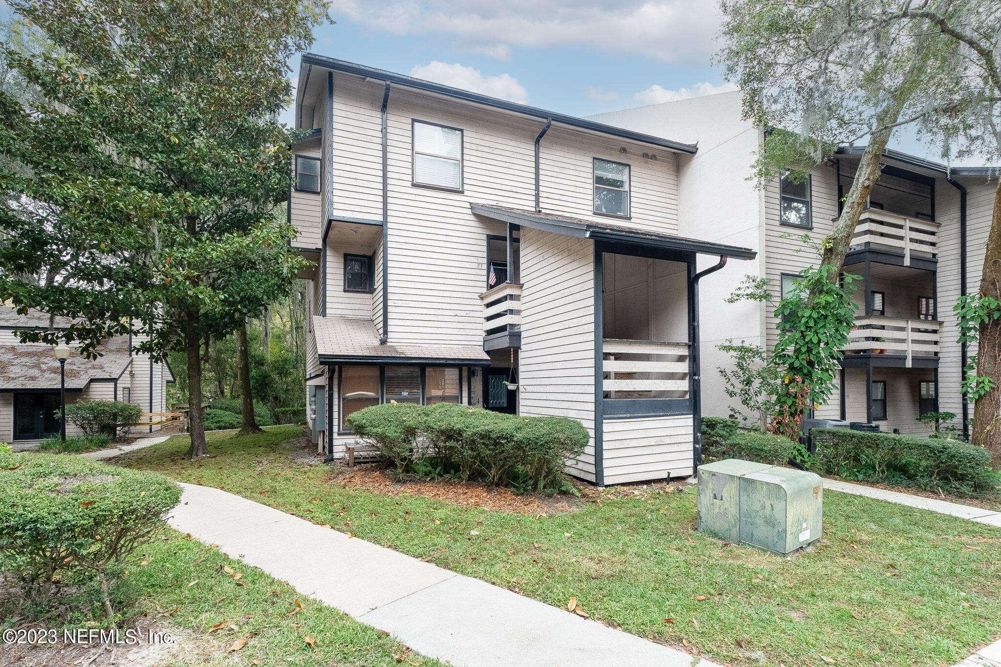 Jacksonville, FL home for sale located at 1604 Arcadia Drive Unit 115, Jacksonville, FL 32207