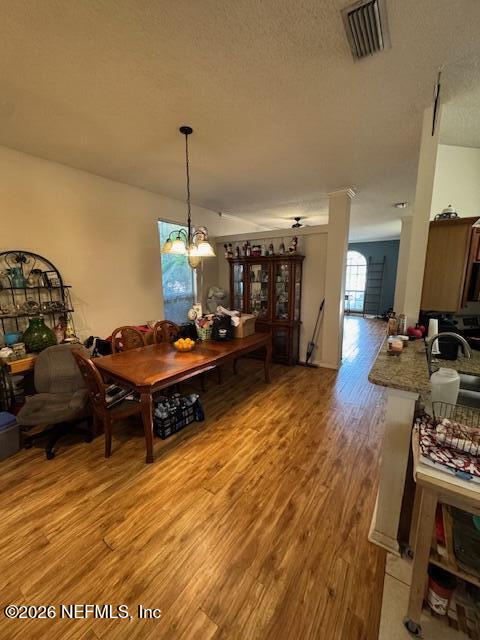 5351 OXFORD CREST Drive