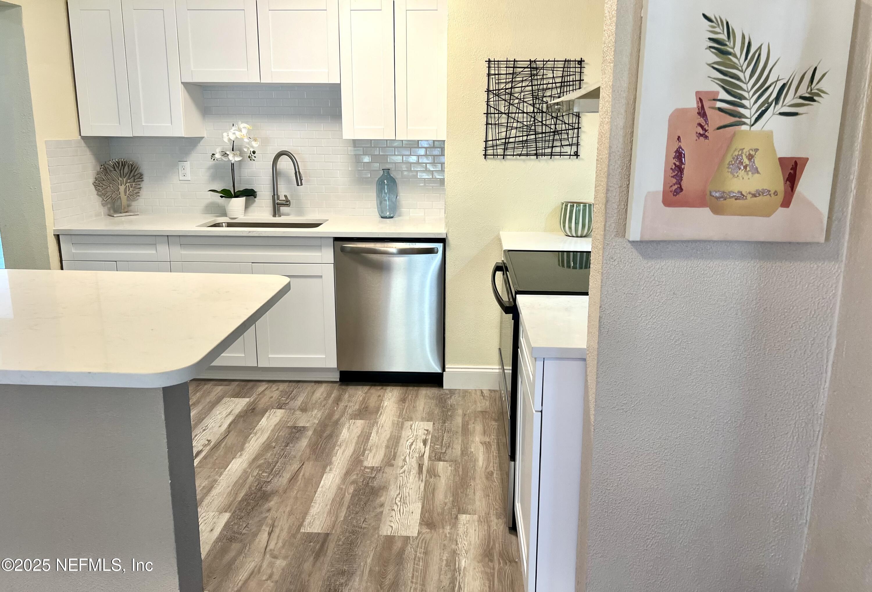 3443 INWOOD Circle W