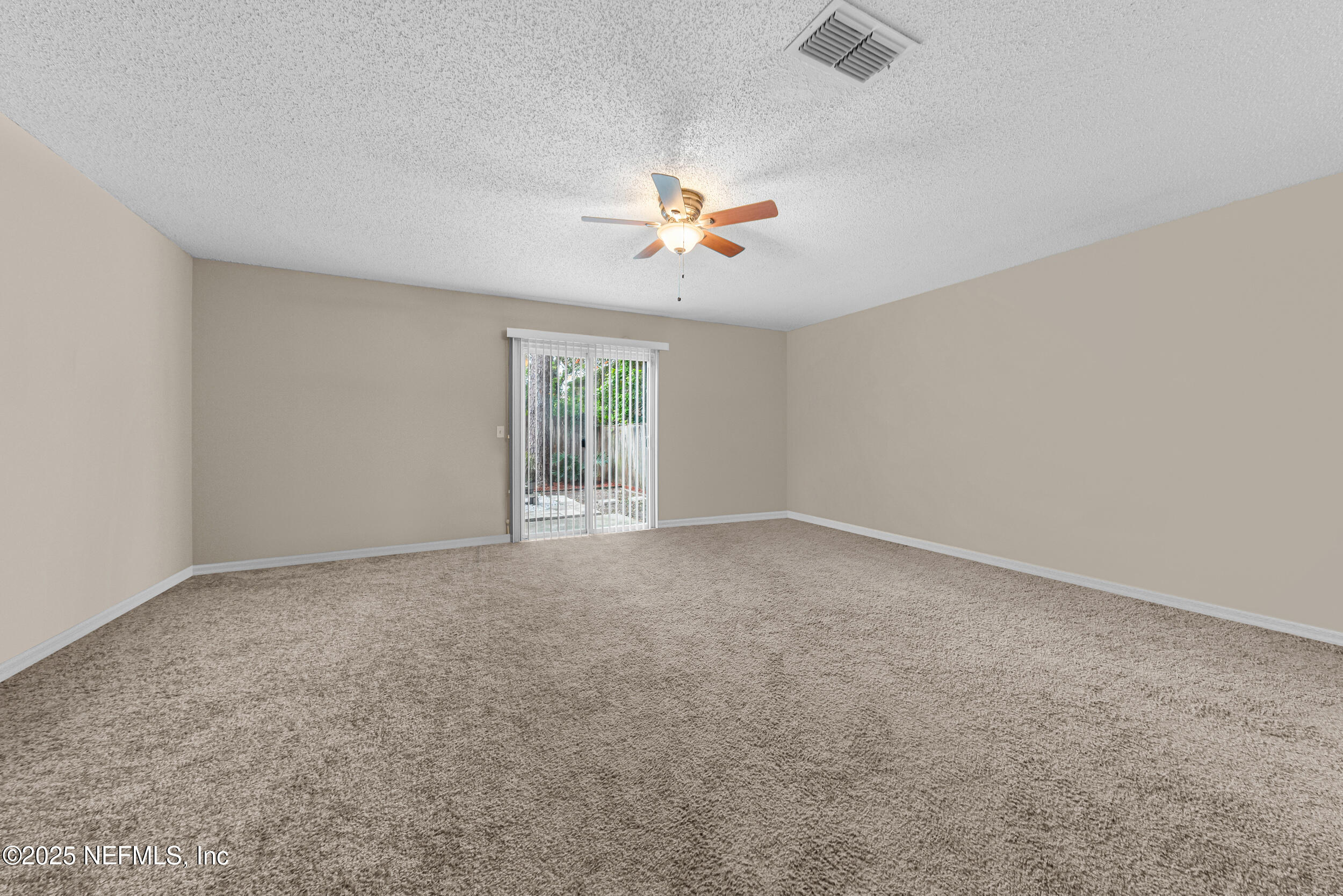 12014 N COBBLEWOOD Lane N