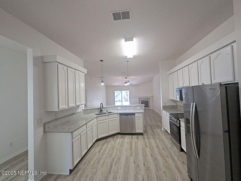 324 HAMMOCK GROVE Court