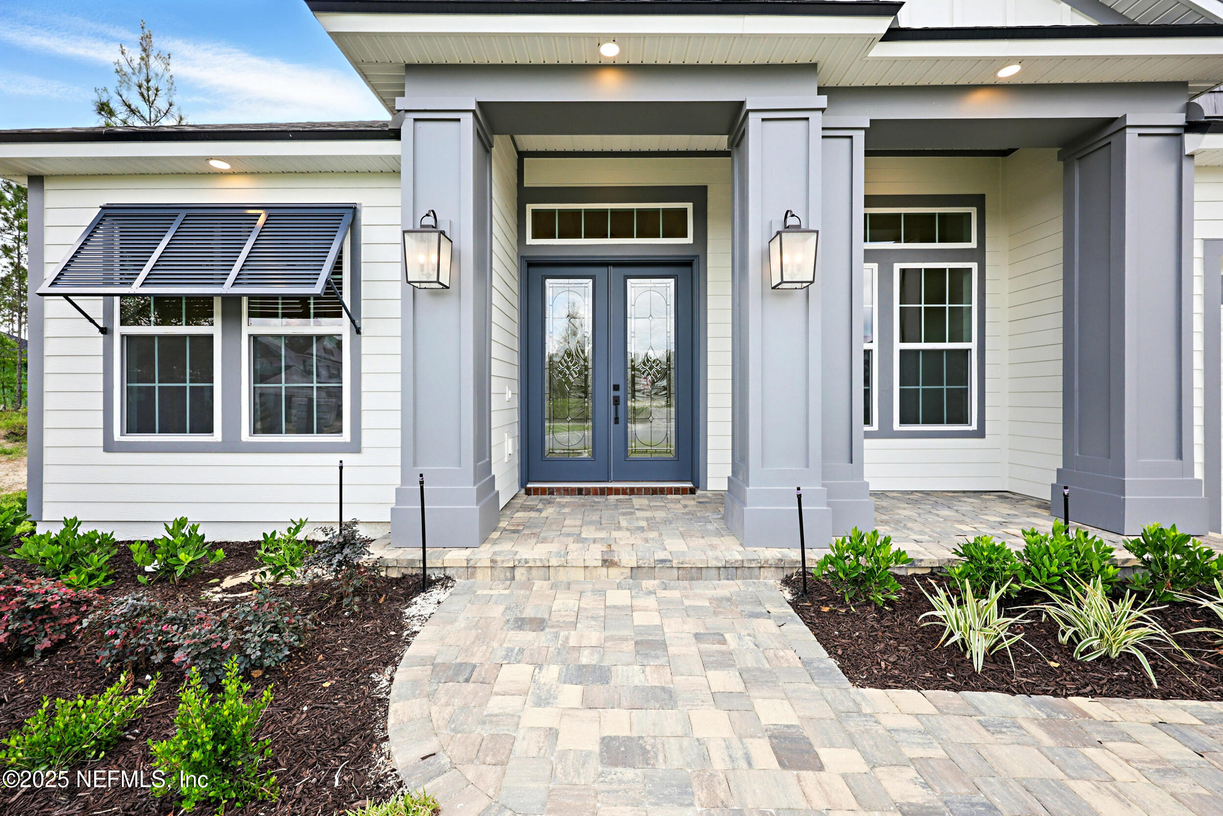 106 COURTNEY OAKS Drive