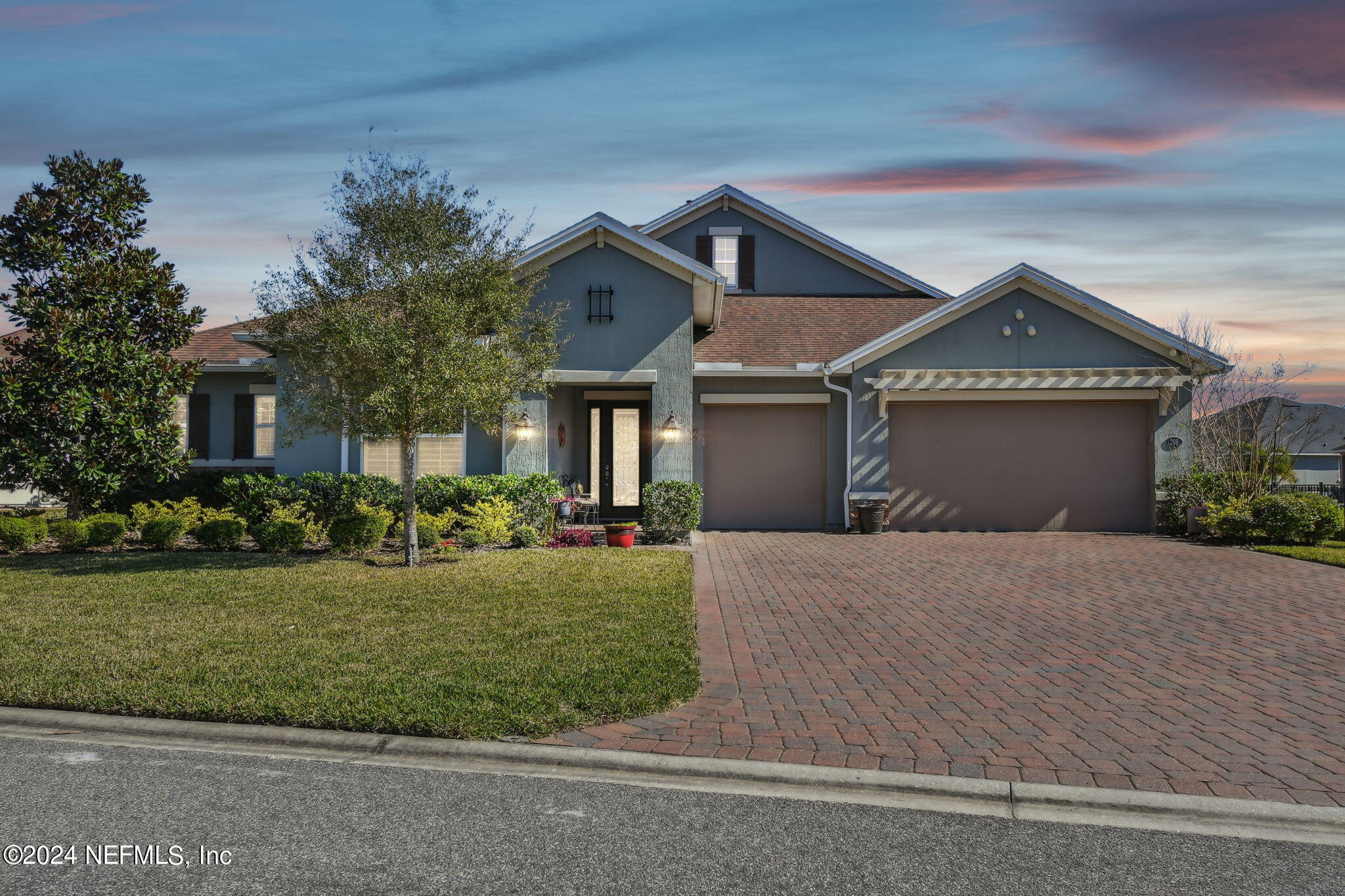 St Johns, FL home for sale located at 208 Stone Creek Circle, St Johns, FL 32259