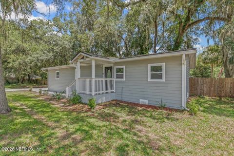 Photo of 600 LEMON Street, Green Cove Springs, FL 32043 (MLS # 2145907)