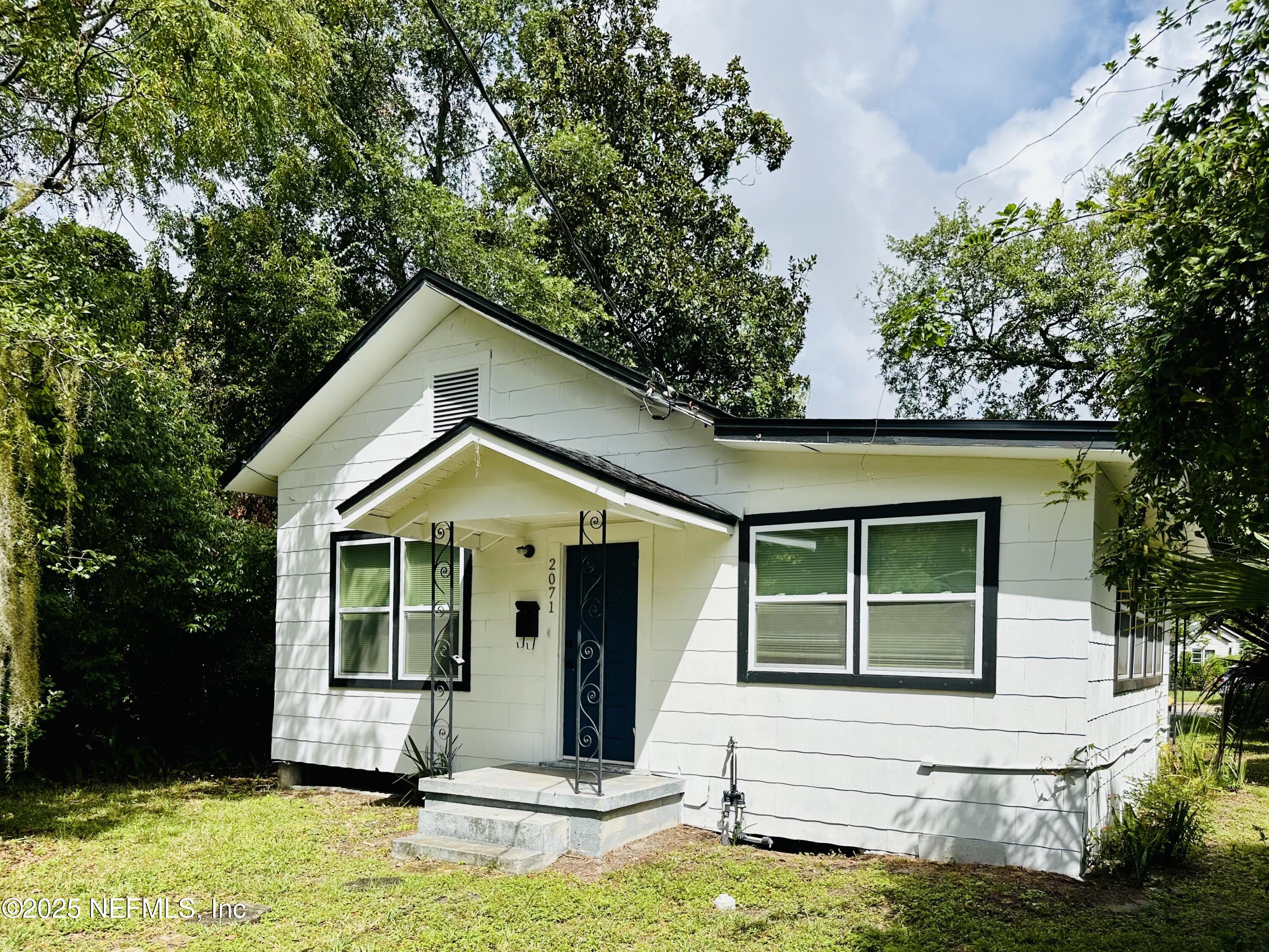 2071 SOUTHAMPTON Road