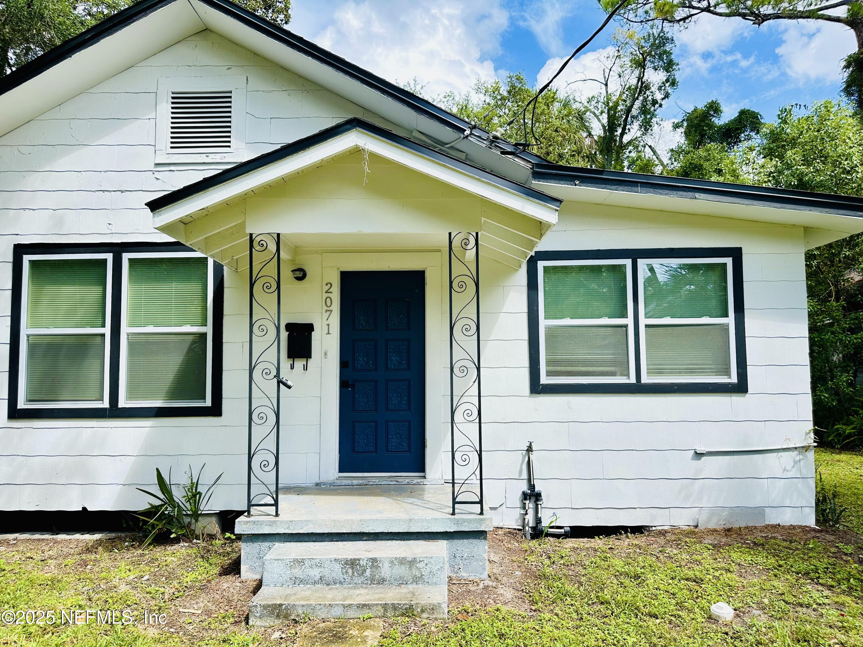 2071 SOUTHAMPTON Road