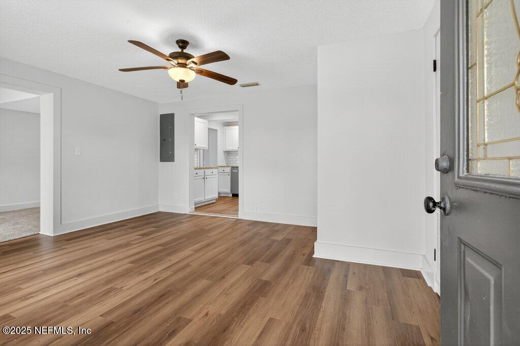 5719 HECKSCHER Drive