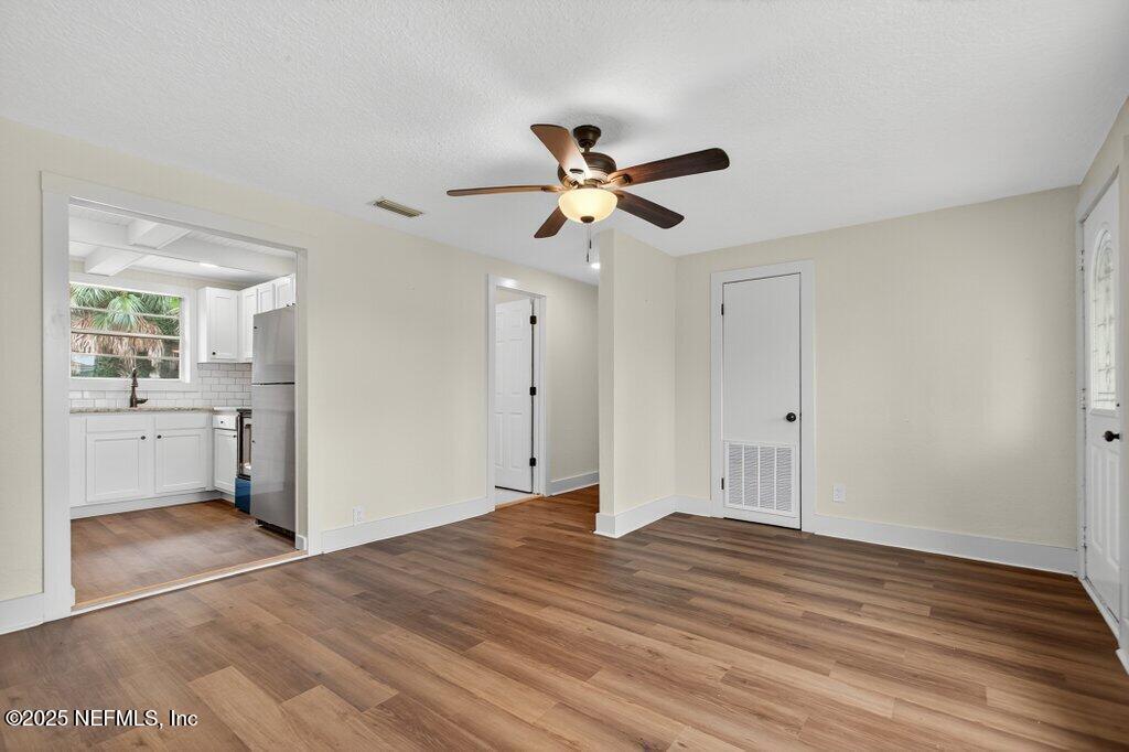 5719 HECKSCHER Drive