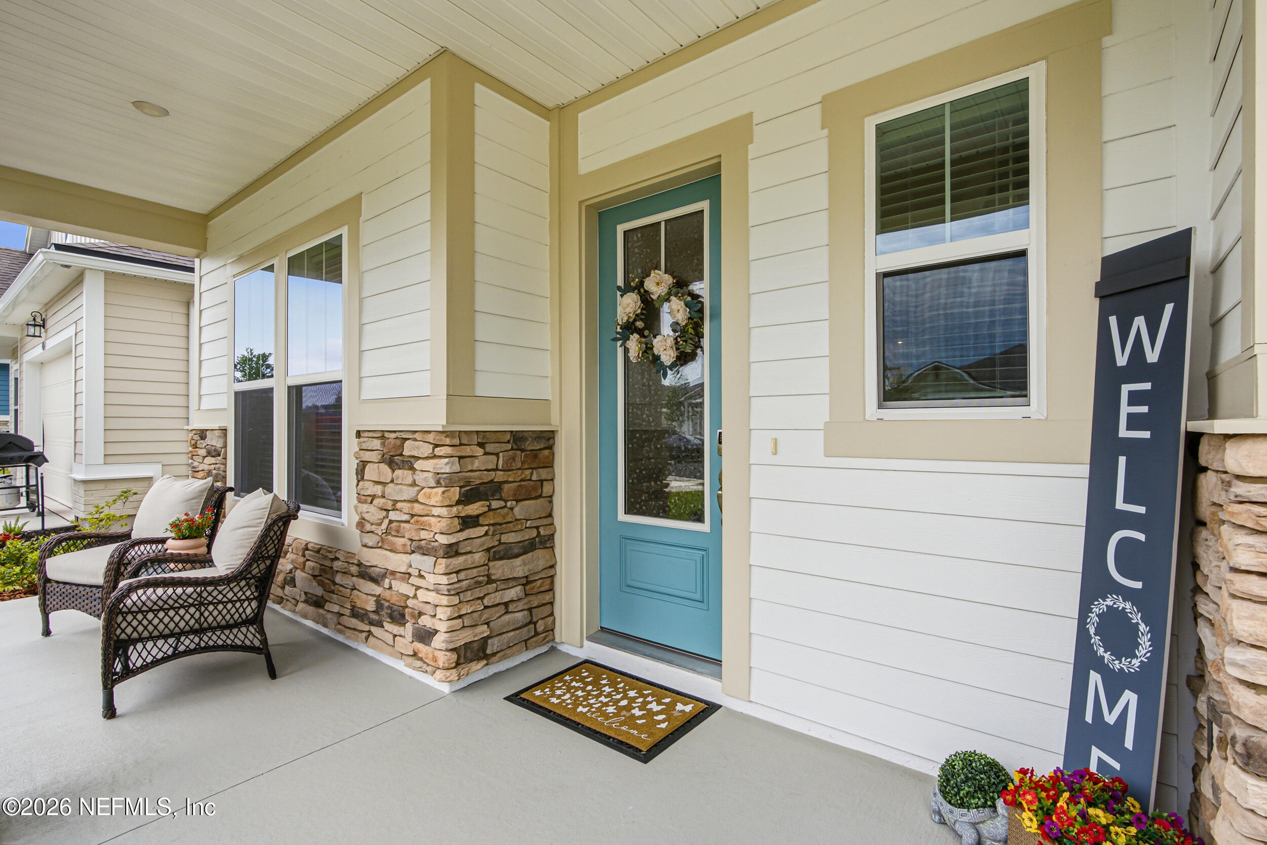 335 PALOMAR Drive