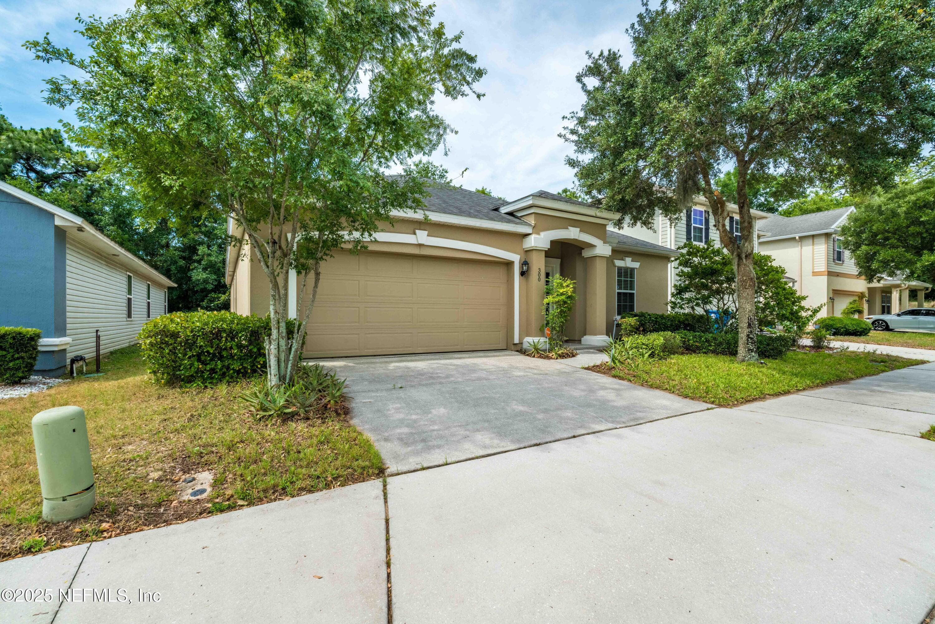 300 AUBURN OAKS Road E