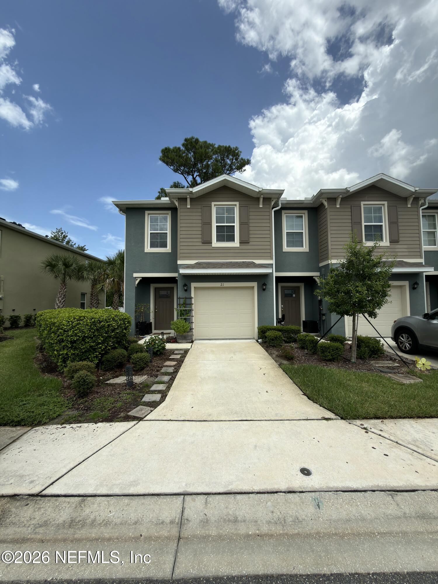 Photo 1 of 26 — 21 BELLA OAKS Drive, Port Orange, FL 32129