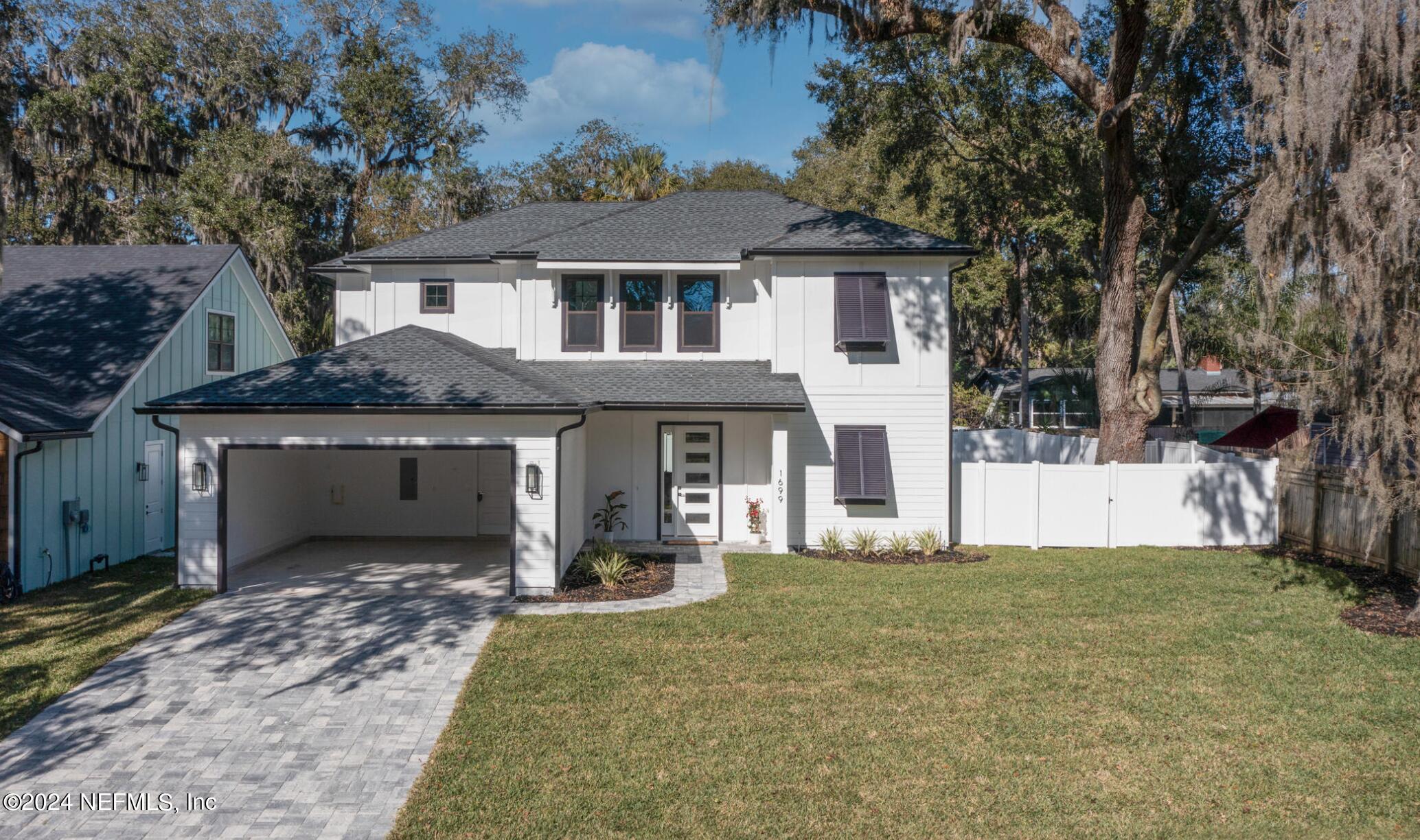 Jacksonville Beach, FL home for sale located at 1013 8TH Avenue N, Jacksonville Beach, FL 32250