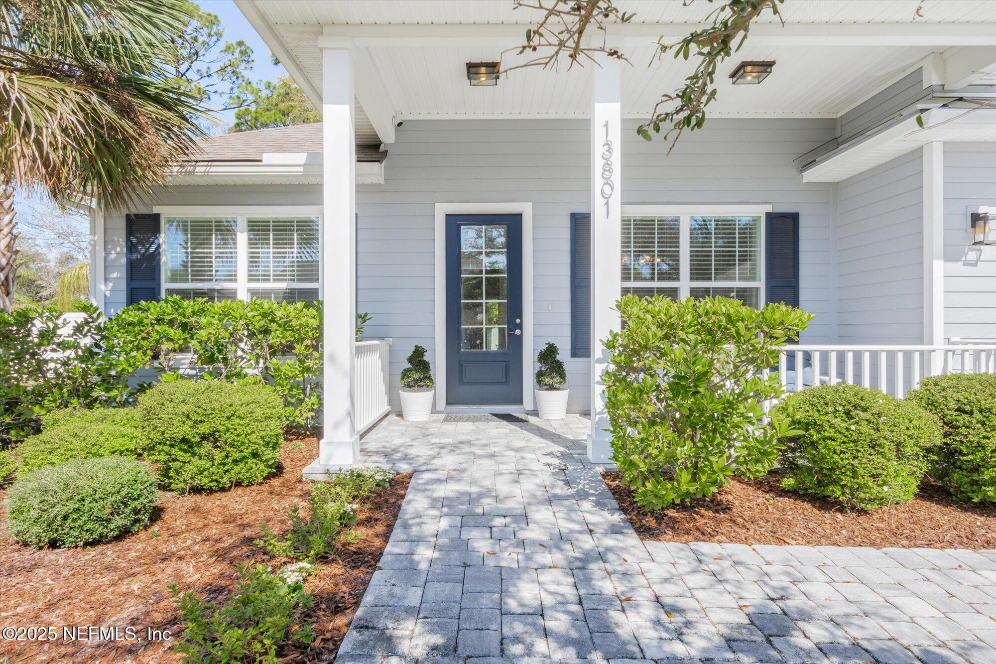 13801 HIDDEN OAKS Lane