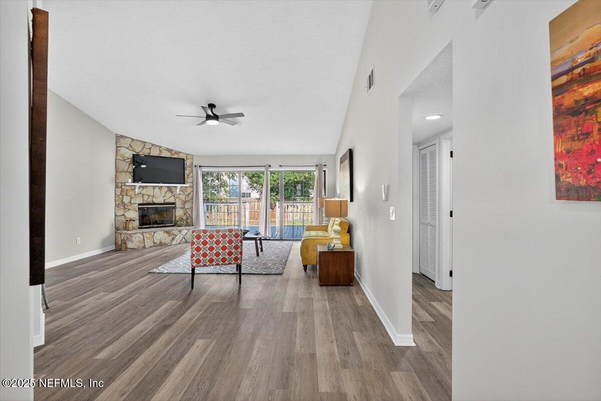 8057 KILWINNING Lane