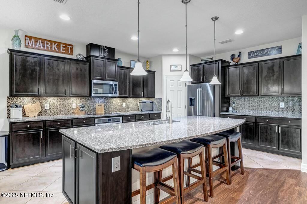 104 ALEGRIA Circle