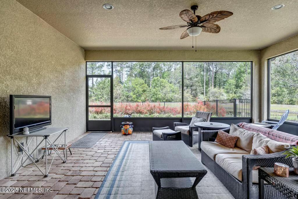 104 ALEGRIA Circle