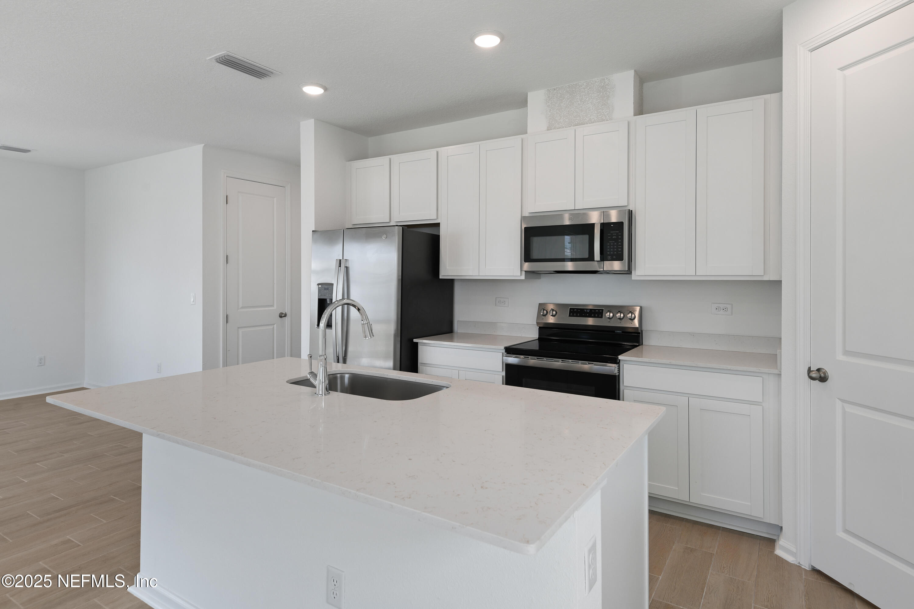 2556 THADDEUS CREEK Lane