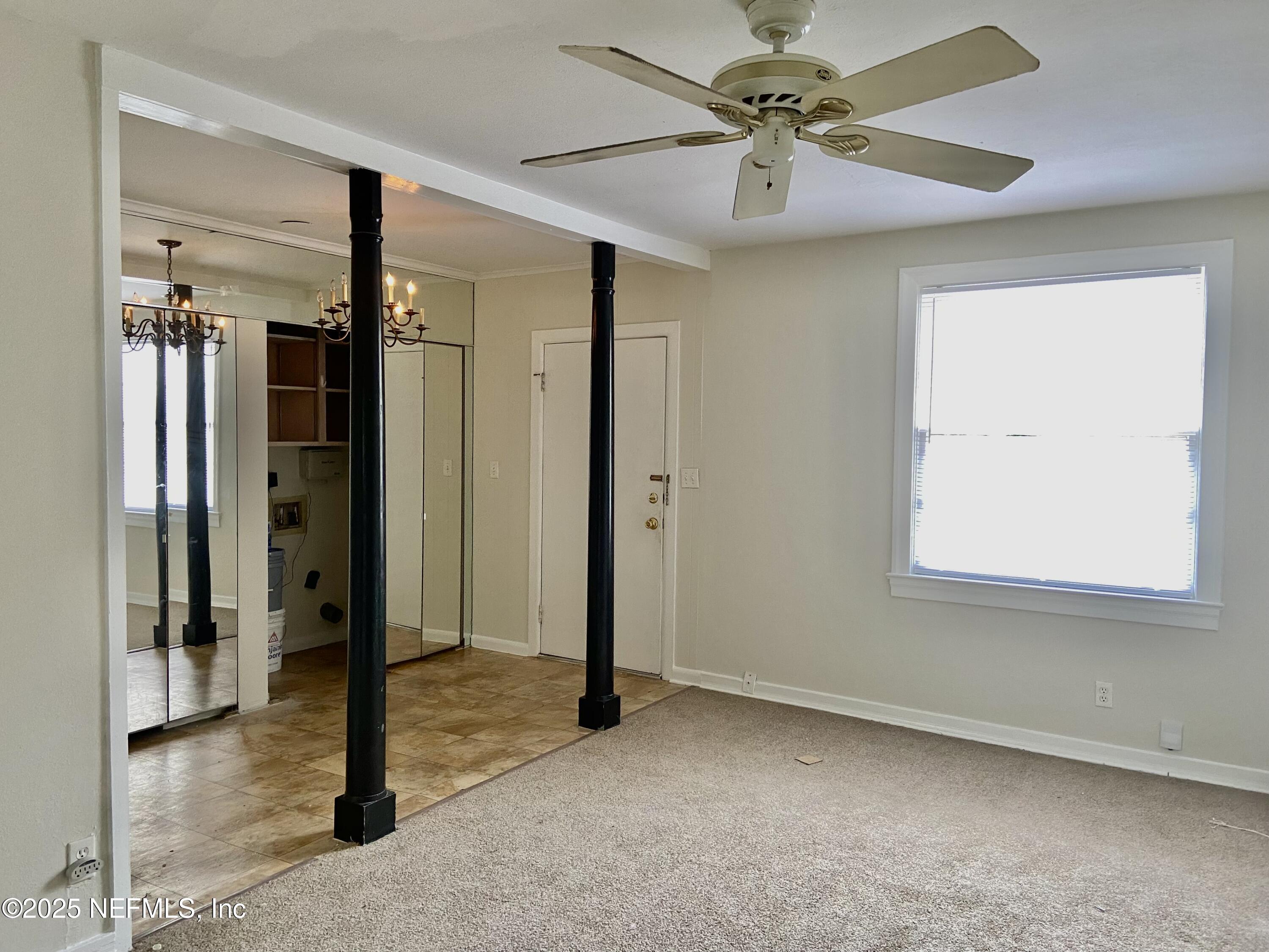 1241 DONALD Street