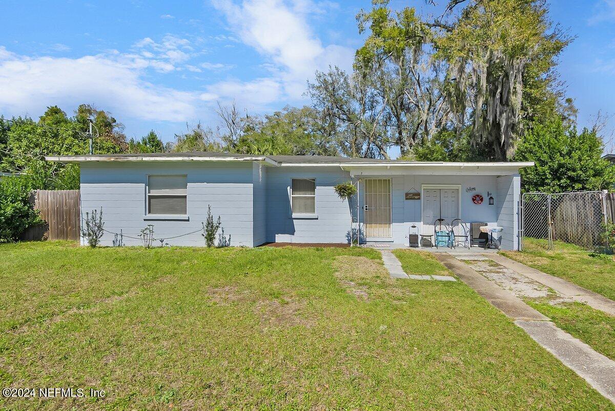 Jacksonville, FL home for sale located at 5847 110TH Street, Jacksonville, FL 32244