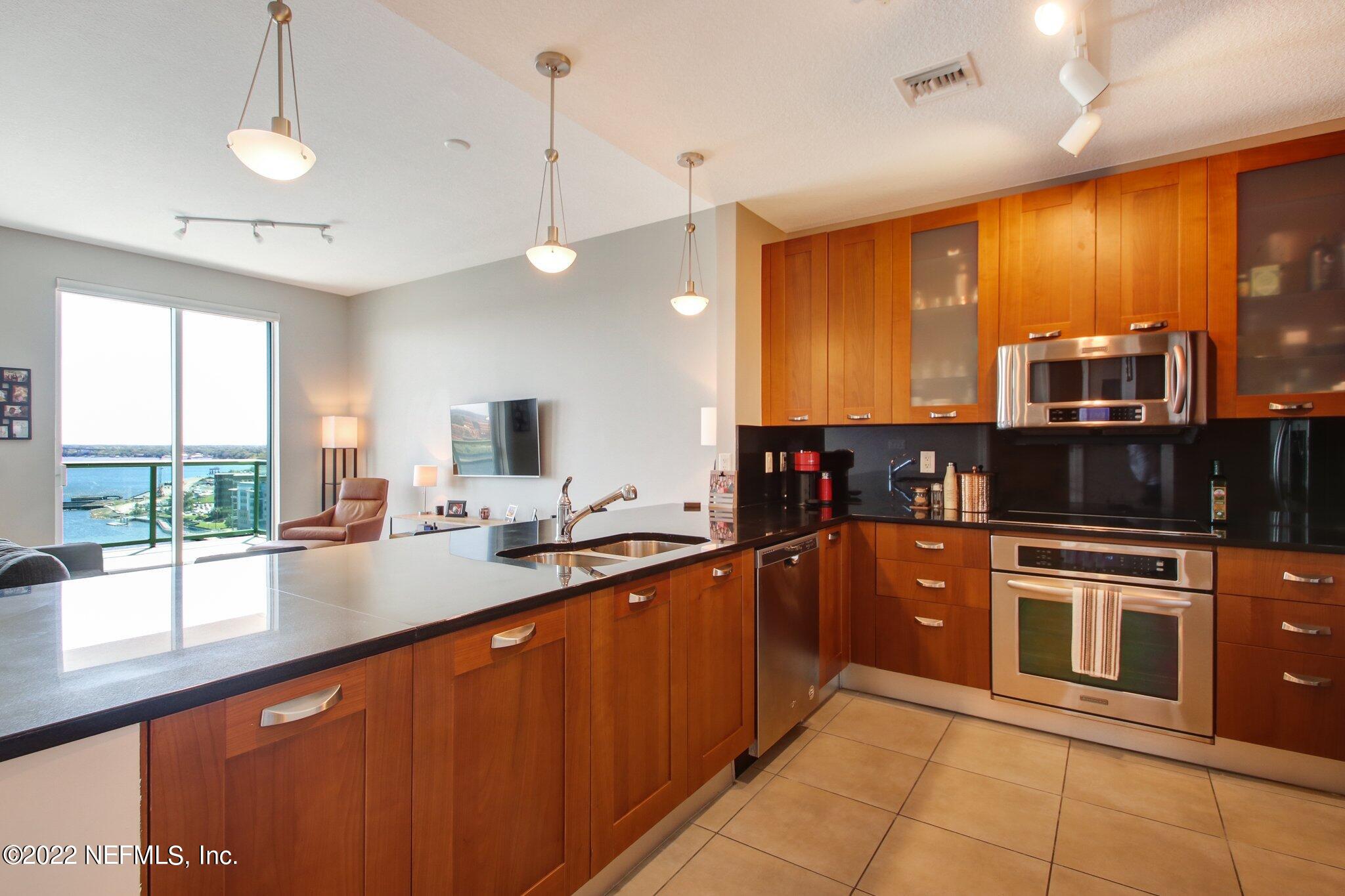 Jacksonville, Florida 32207, United States, 1 Bedroom Bedrooms, ,1 BathroomBathrooms,Residential,Active,69455