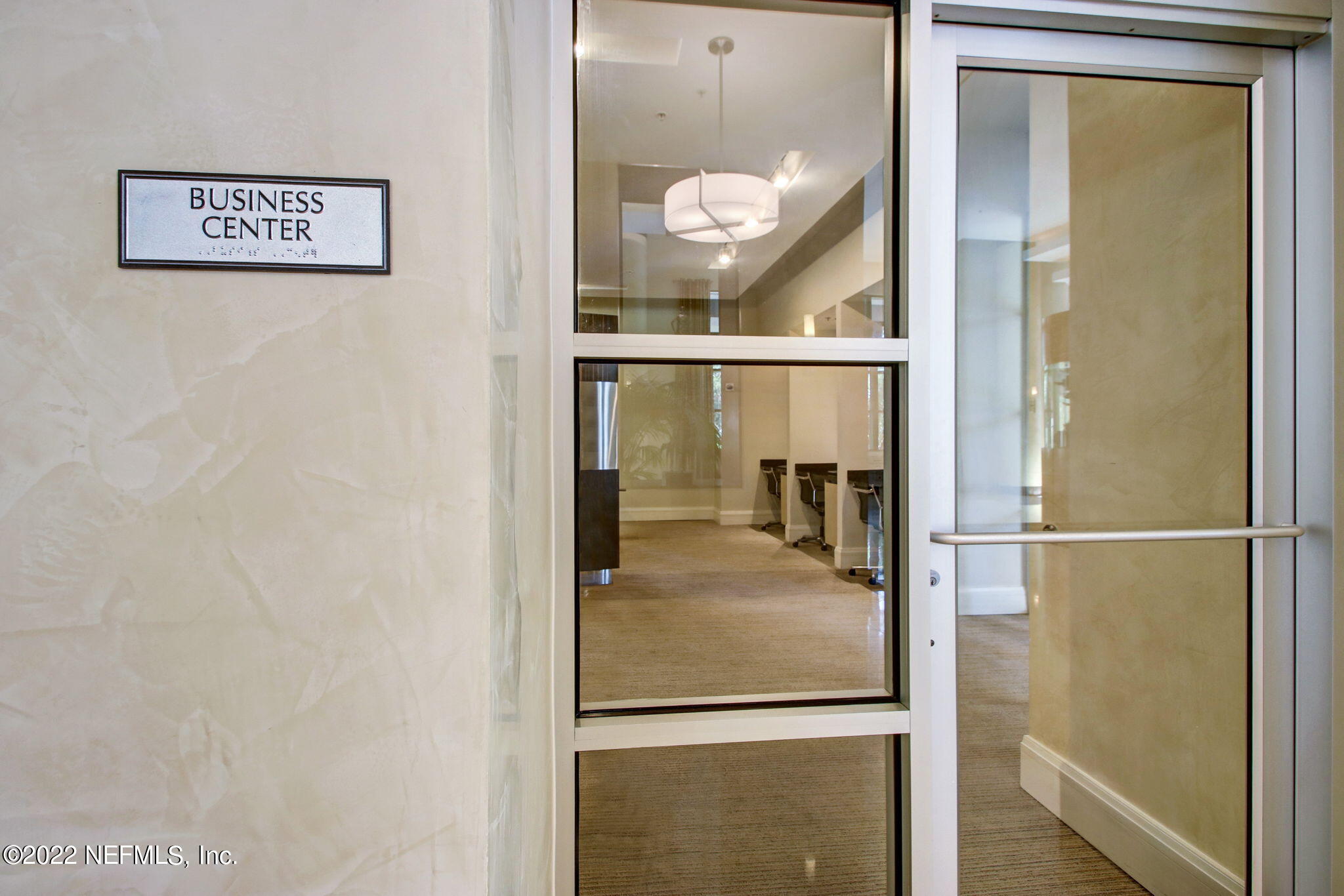 Jacksonville, Florida 32207, United States, 1 Bedroom Bedrooms, ,1 BathroomBathrooms,Residential,Active,69455