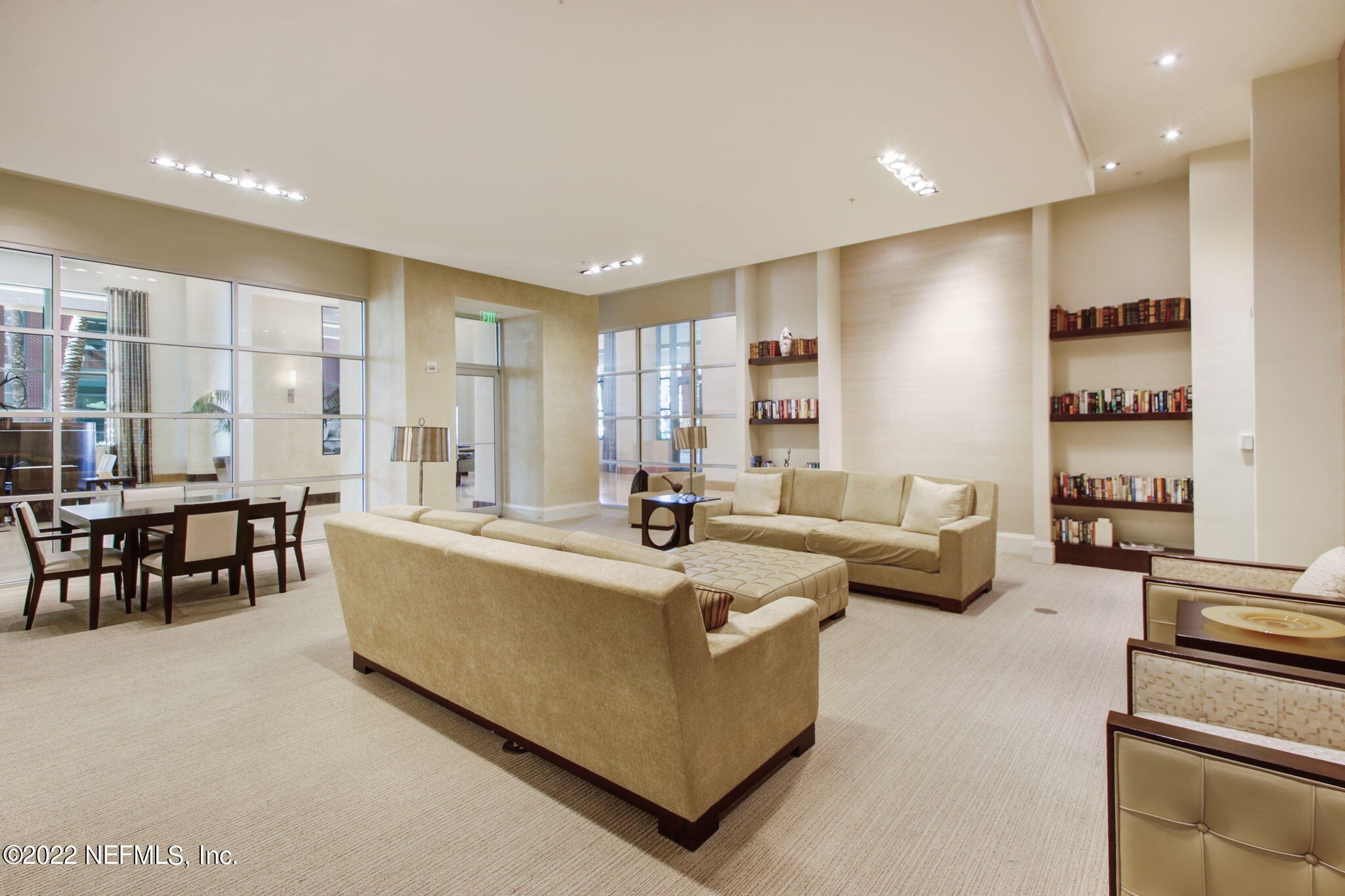 Jacksonville, Florida 32207, United States, 1 Bedroom Bedrooms, ,1 BathroomBathrooms,Residential,Active,69455