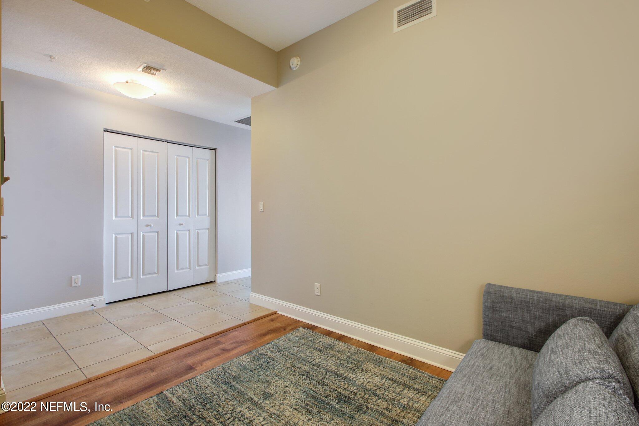 Jacksonville, Florida 32207, United States, 1 Bedroom Bedrooms, ,1 BathroomBathrooms,Residential,Active,69455