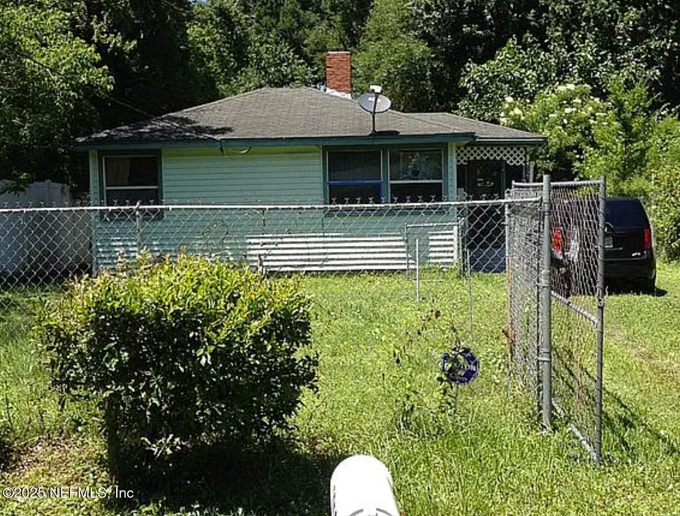 3335 COLUMBUS Avenue