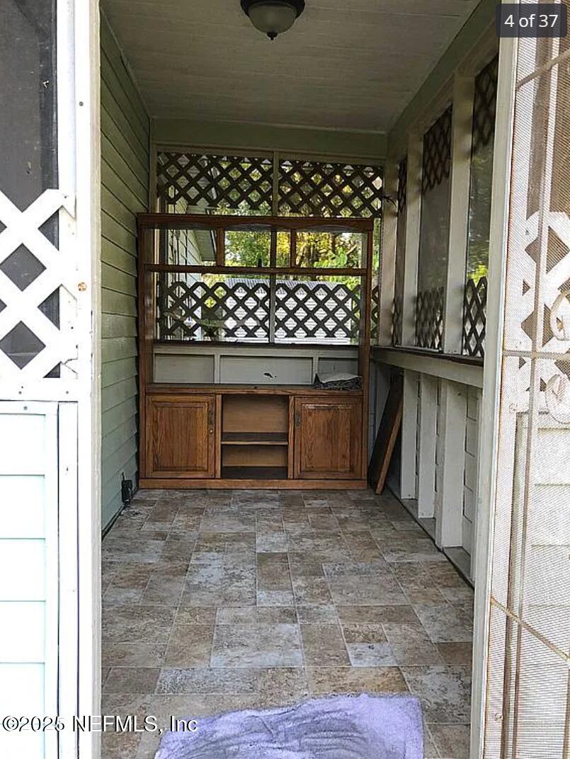 3335 COLUMBUS Avenue