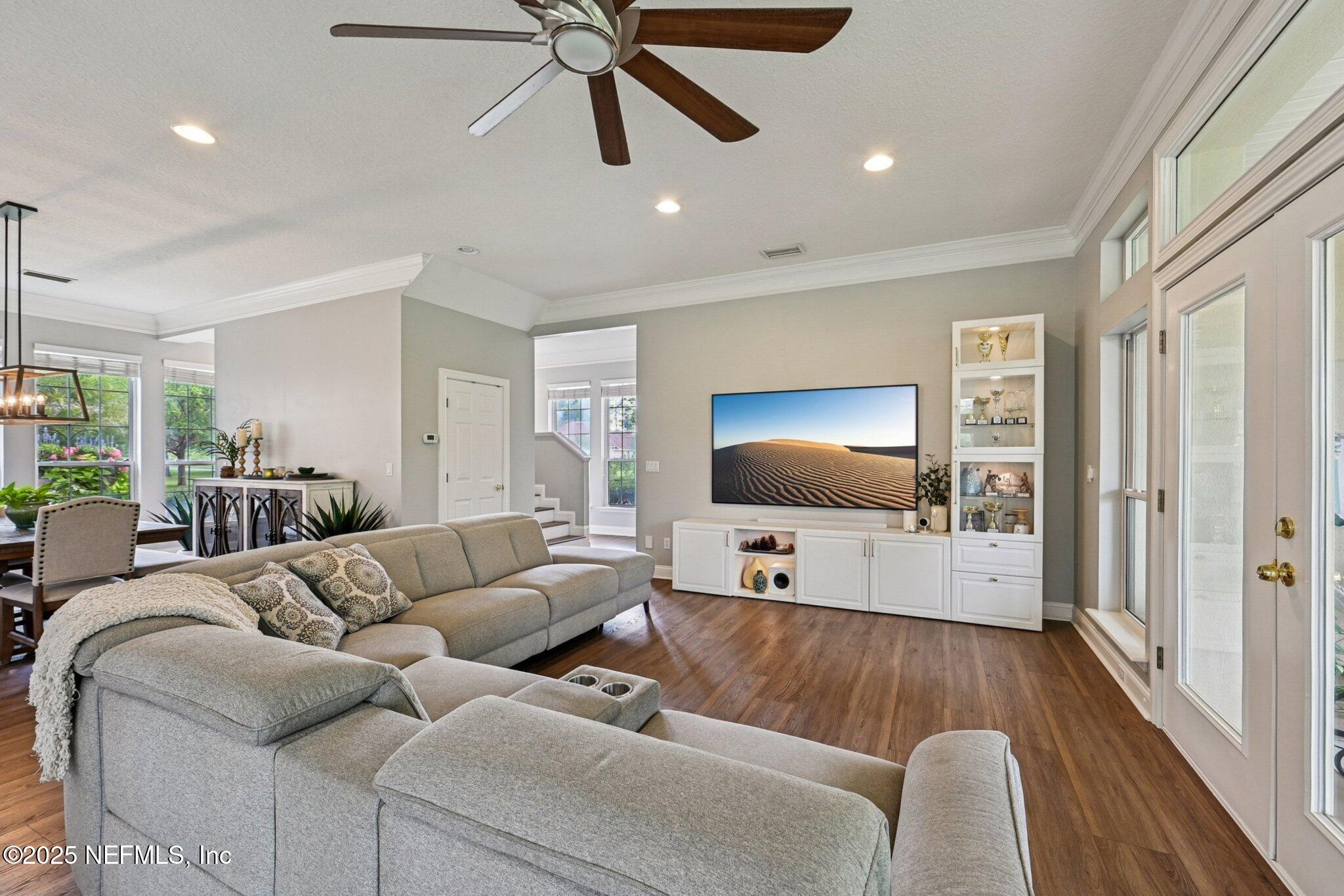 2300 SPRING HILL Court