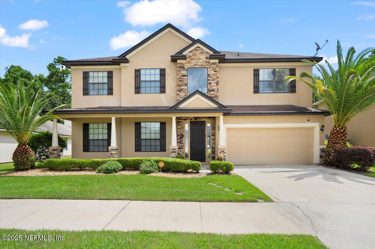 3765 VICTORIA LAKES Drive E