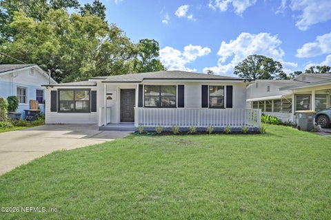 Photo of 2425 HOLMES Street, Jacksonville, FL 32207 (MLS # 2149253)