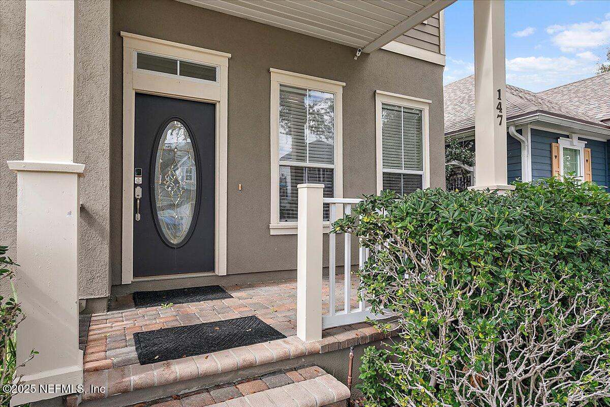 147 S END Street