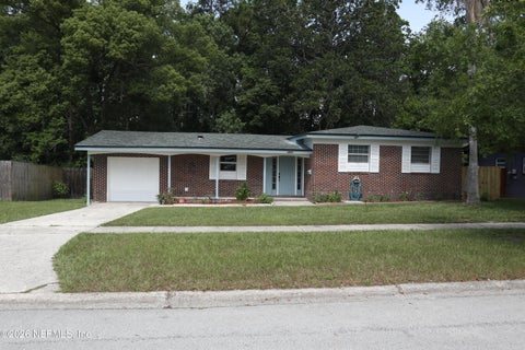 Photo of 2860 EMILY Lane W, Jacksonville, FL 32216 (MLS # 2150934)