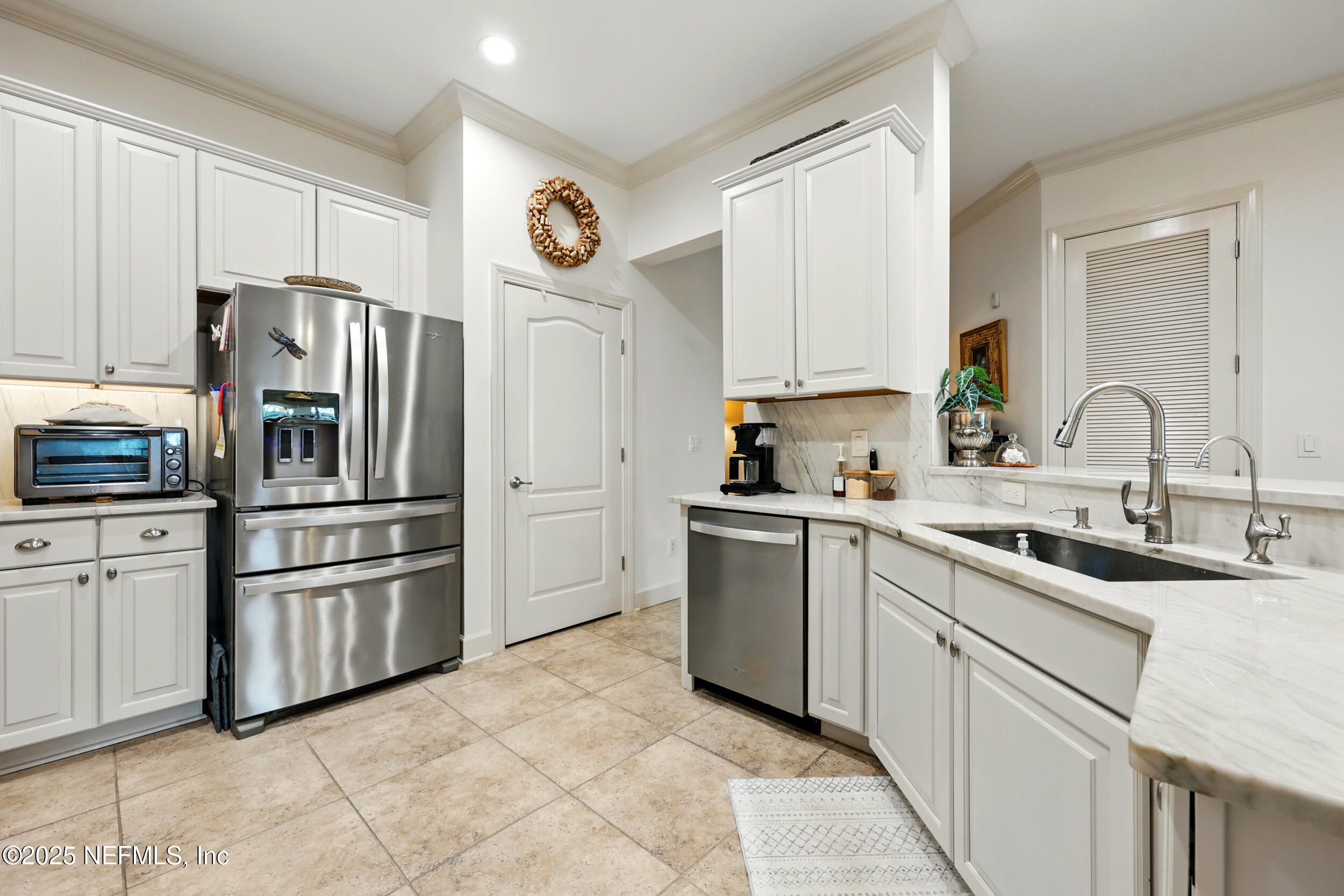 13846 ATLANTIC Boulevard 706