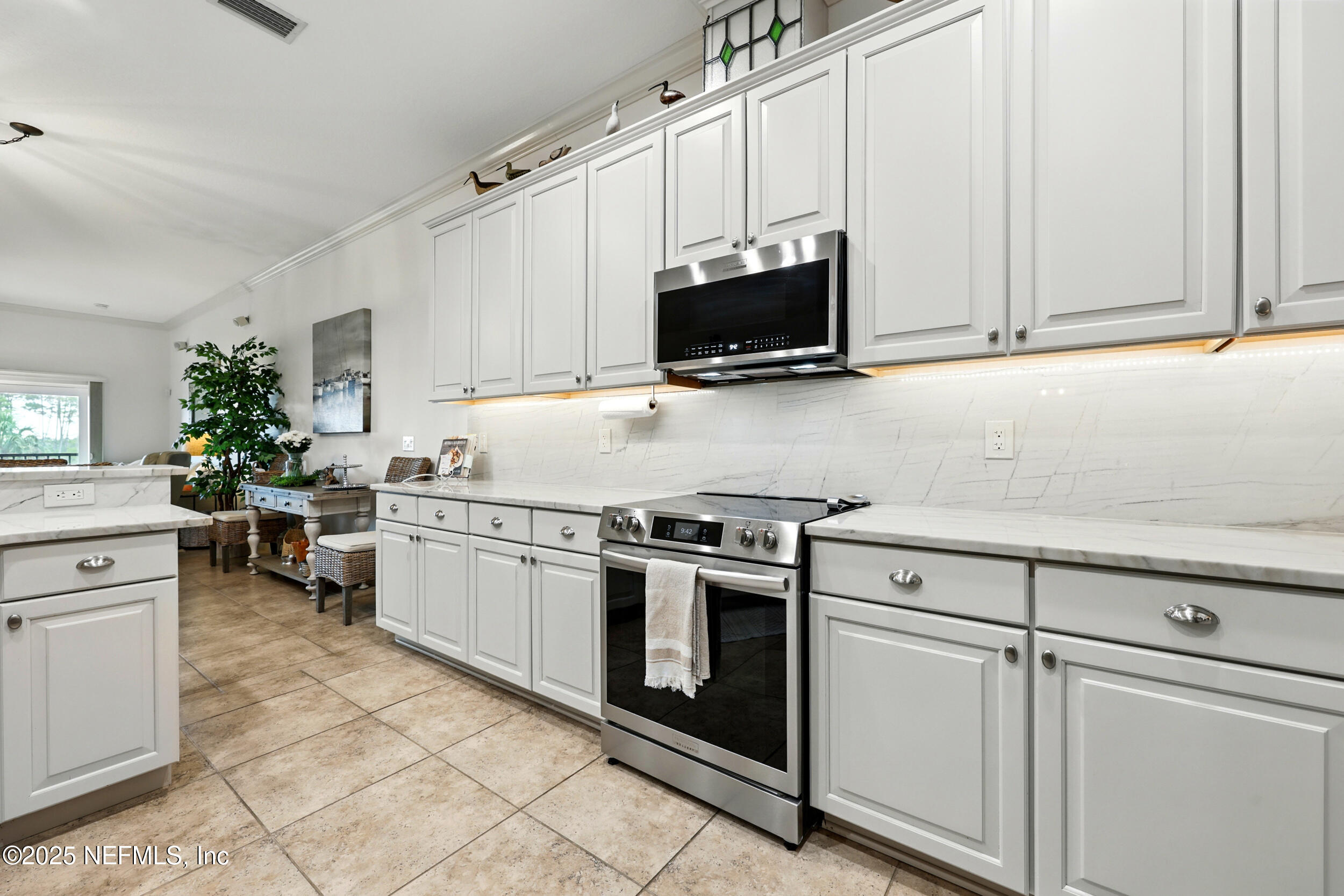 13846 ATLANTIC Boulevard 706