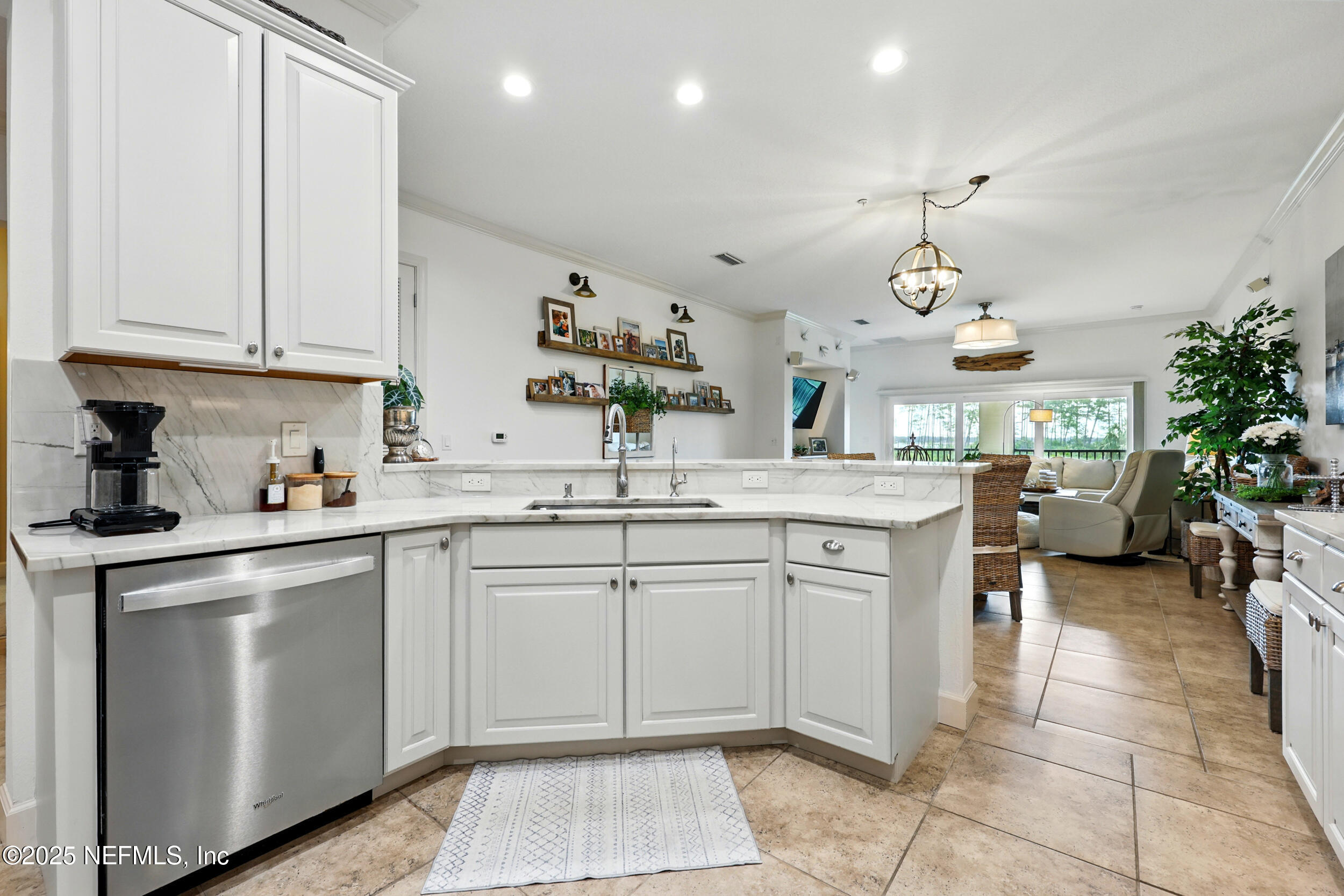 13846 ATLANTIC Boulevard 706