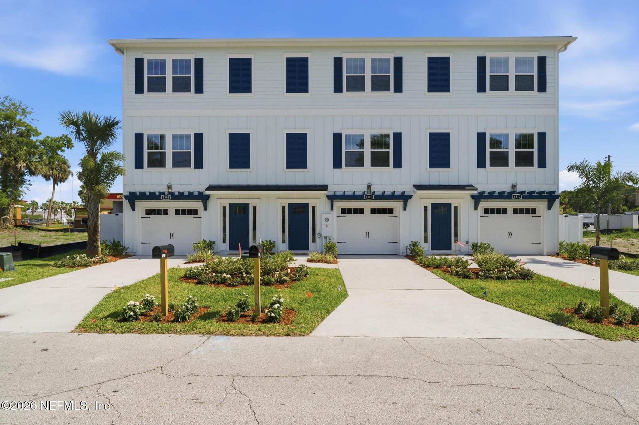 1304- 1312 1ST Avenue N 1304, 1308, 1312