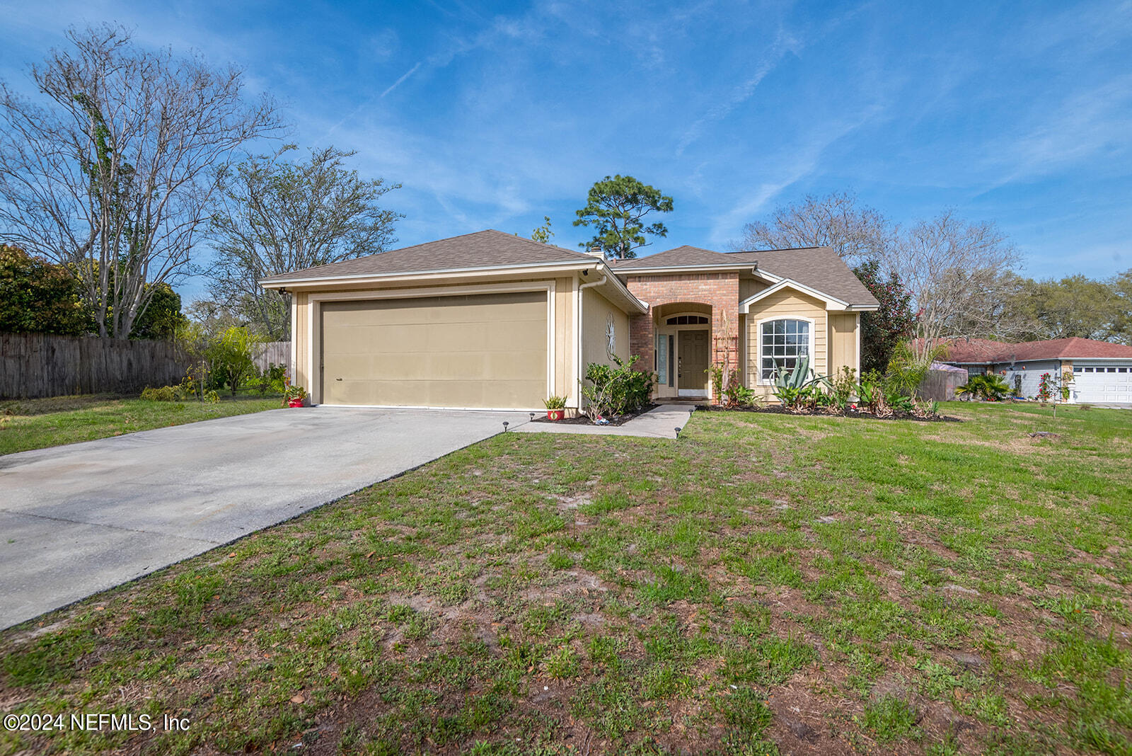 Jacksonville, FL home for sale located at 8621 Bandera Circle S, Jacksonville, FL 32244