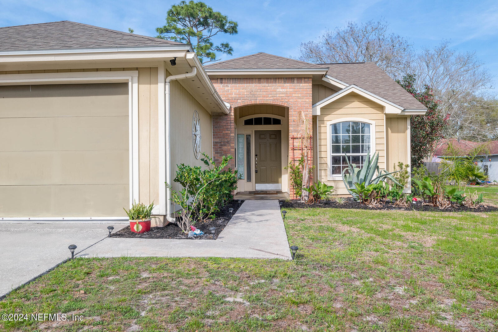 Jacksonville, FL home for sale located at 8621 Bandera Circle S, Jacksonville, FL 32244