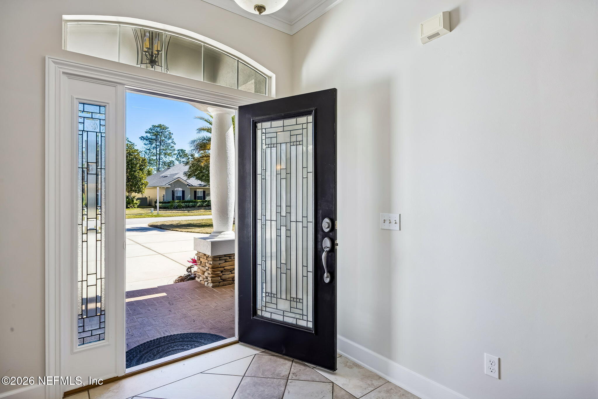 2115 AUTUMN COVE Circle