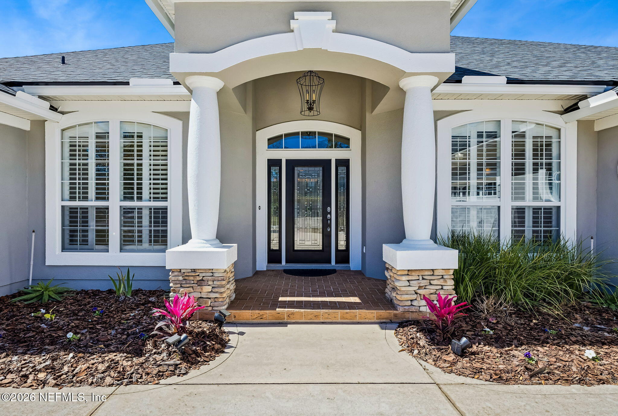 2115 AUTUMN COVE Circle