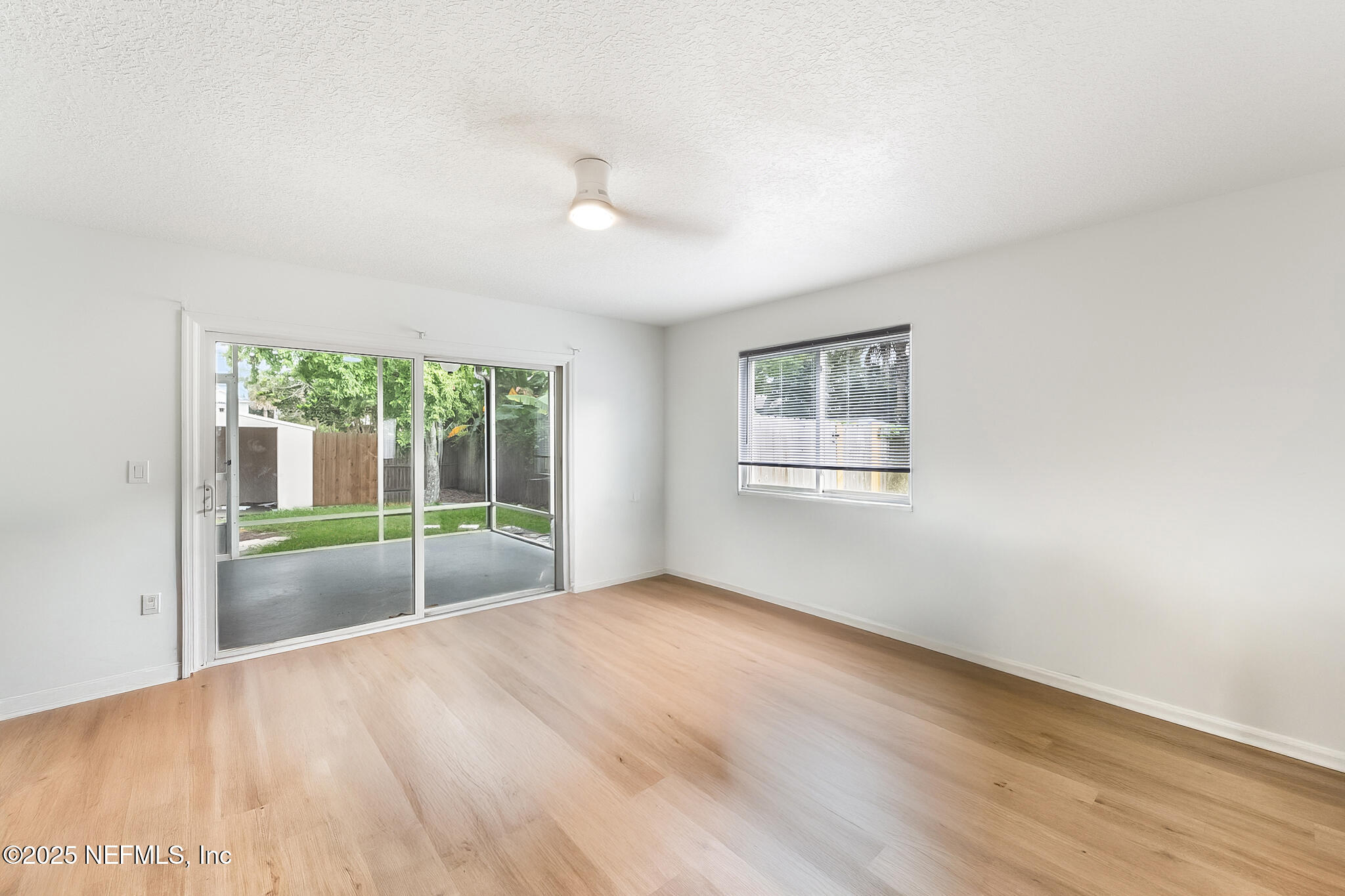 835 7TH Avenue S 835 & 837