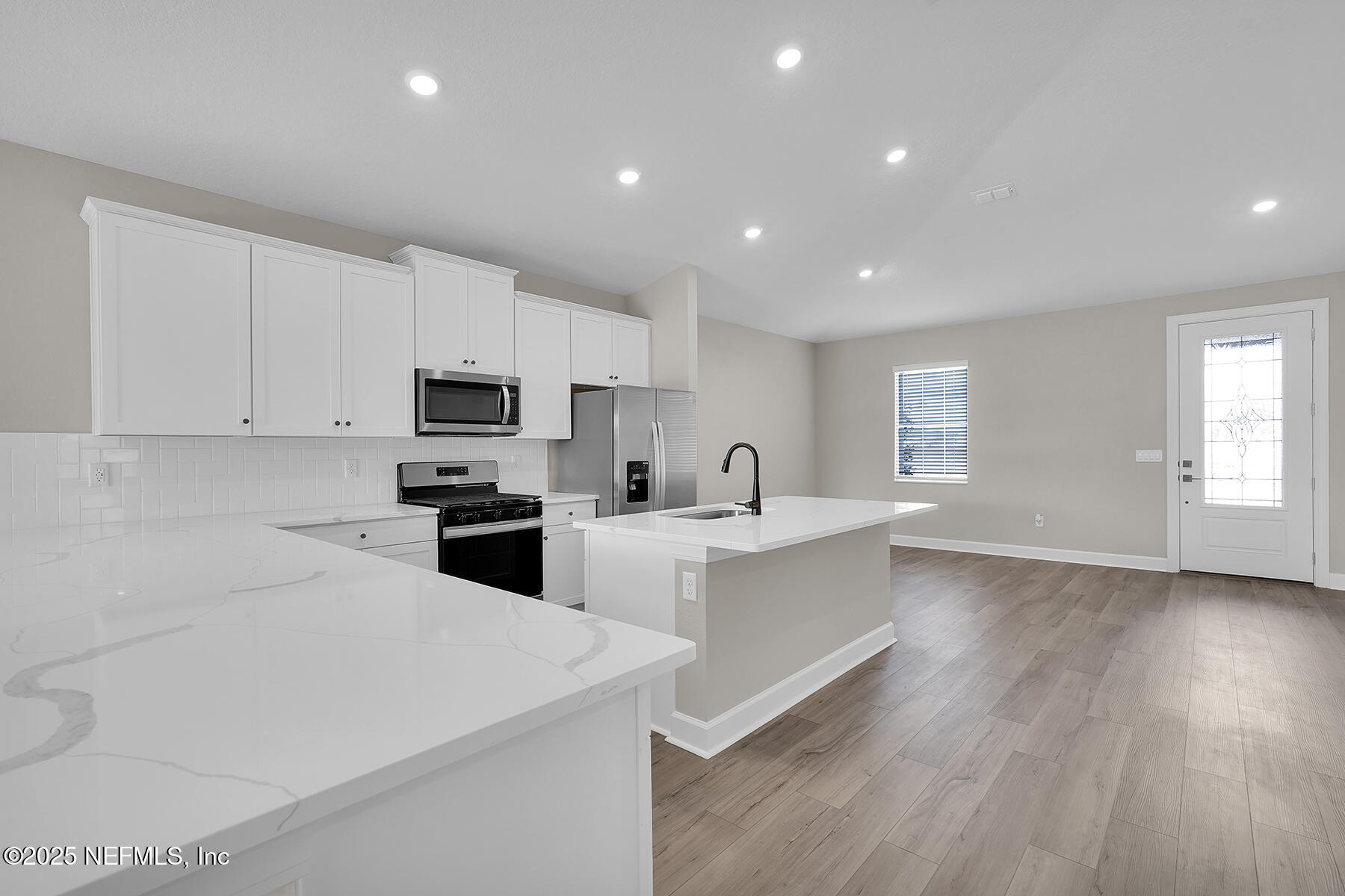 2104 FEATHEREDGE Way