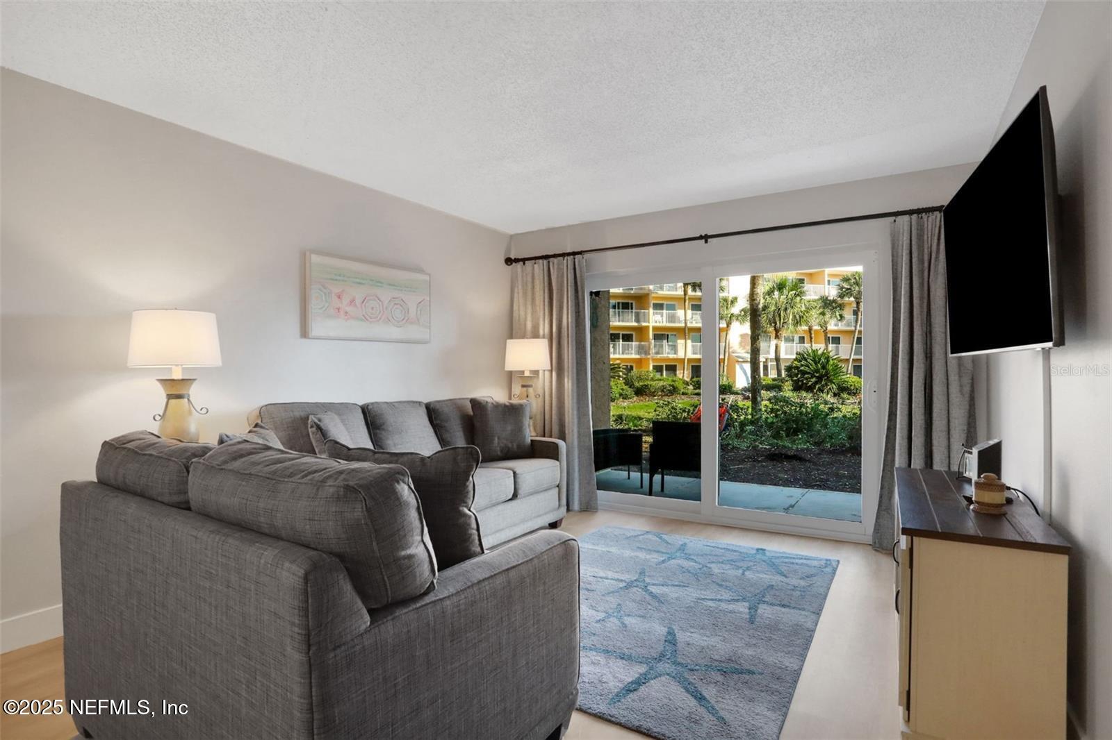 4 OCEAN TRACE Road 105