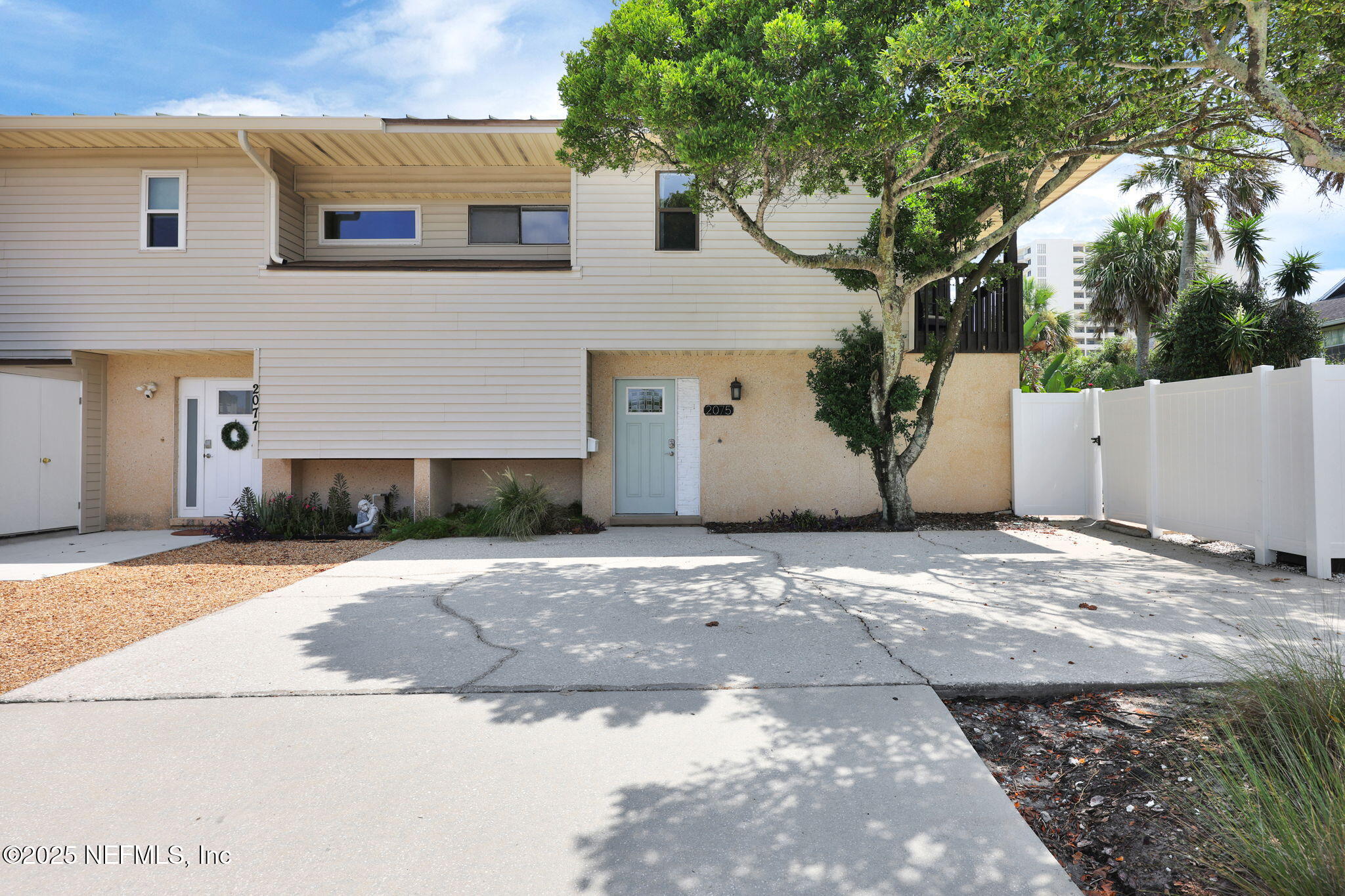 2075 2ND Street N