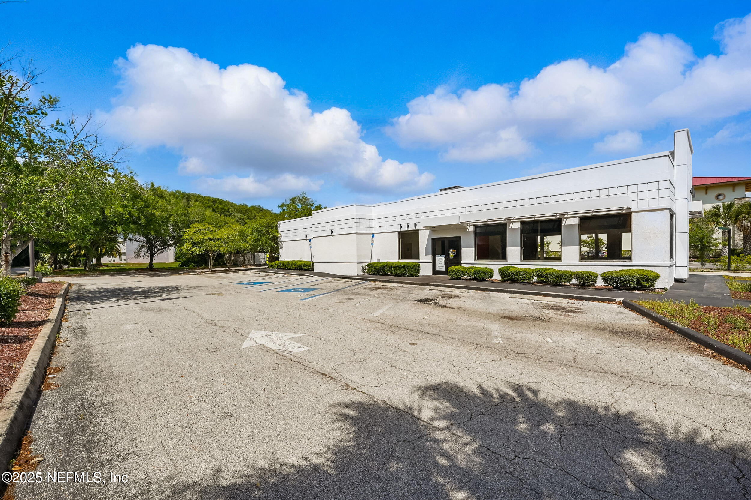 8761 BAYMEADOWS Road